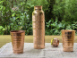 Preview: Handgefertigte Kupfer-Trinkflasche aus Nepal im eleganten Linien-Design