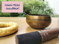 Preview: Klangschale mit Mantra Zeichen | ca. 340g / 10cm / gegossen / Kissen-Farbe wählbar