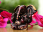 Preview: Ganesh Figur aus Resin mit geschnitztem Design