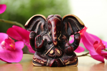 Ganesh aus Resin (Gießharz; 7,5cm; geschnitztes Design)