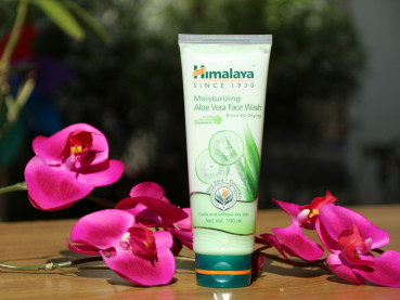 Gesichtspflege Aloe Vera Moisturizing Face Wash (100ml, Himalaya Herbals)