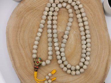 Rattan "Lotus" Mala + Ethno-Schmuck als "Guru" (108 Perlen)