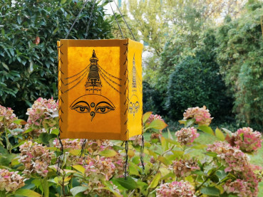 Lampenschirm aus Lokta-Papier; mit Buddha-Augen und Stupa | Orange