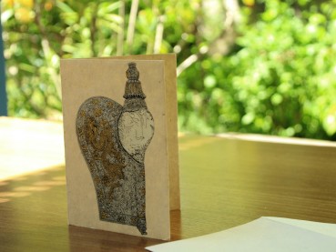 Grußkarte "Muschelhorn" (Lokta, 11x15cm, aufklappbar, mit Umschlag)