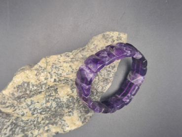 Amethyst Armband Damen & Herren – Rechteckige Edelsteinperlen, Handgemacht, Elastisch, Heilstein Schmuck