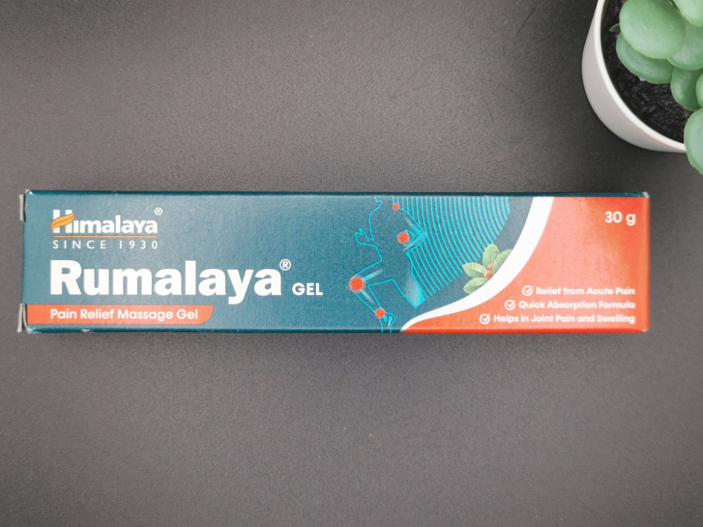 Preview: Himalaya Rumalaya Gel – ayurvedisches Massagegel mit Kräuterextrakten und ätherischen Ölen für entspannende Massagen, 30 g.