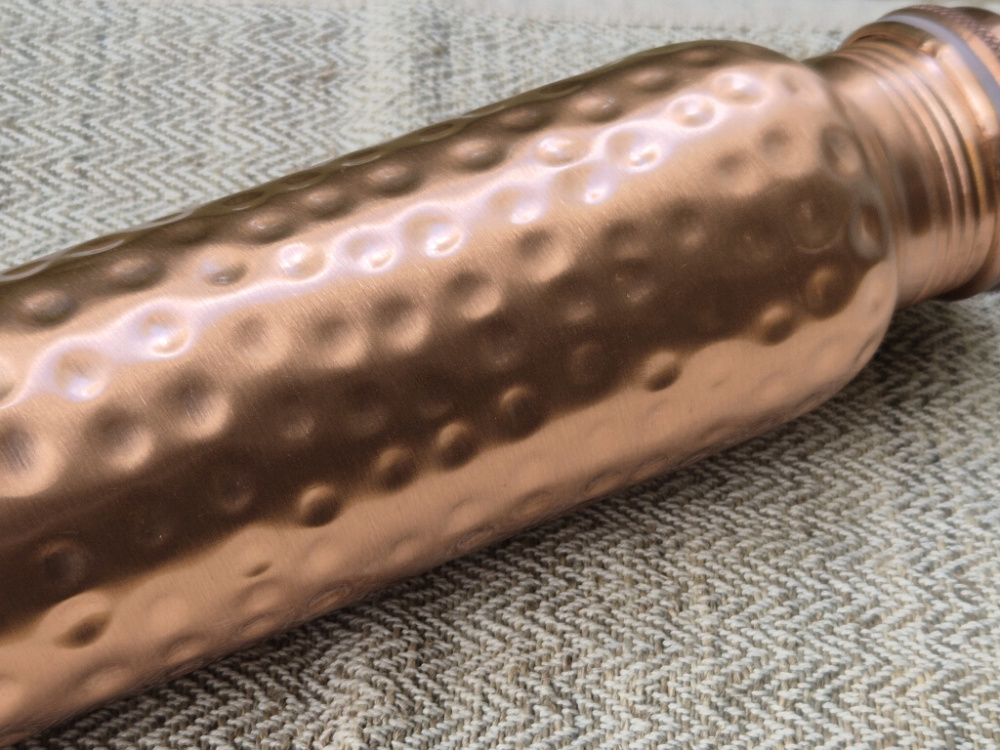Kupfer Trinkflasche 1 Liter – Handgemacht mit Musterung