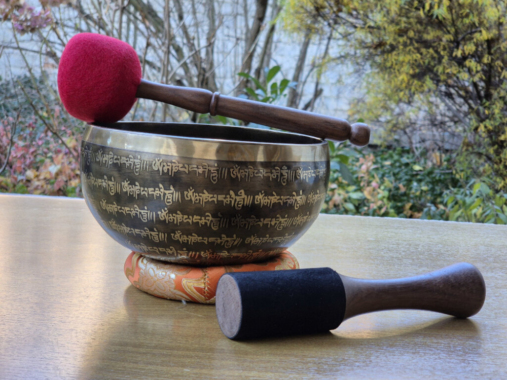 Mantra Klangschale – 18 cm | ca. 1,05 kg | Mandala & Mantra