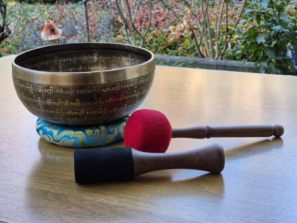 Mantra Klangschale – Set mit Kissen & Klöppel
