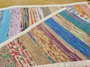 Preview: Tischset aus recycelten Saris & Baumwolle – handgewebt von Local Women’s Handicrafts in Nepal