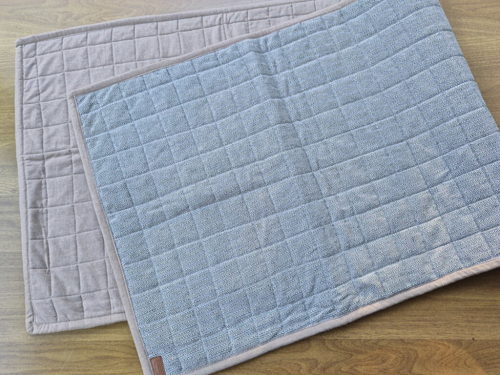 Preview: Handgewebte Yoga-Matte aus Baumwolle in Grün – Einzelstück von LWH, Nepal