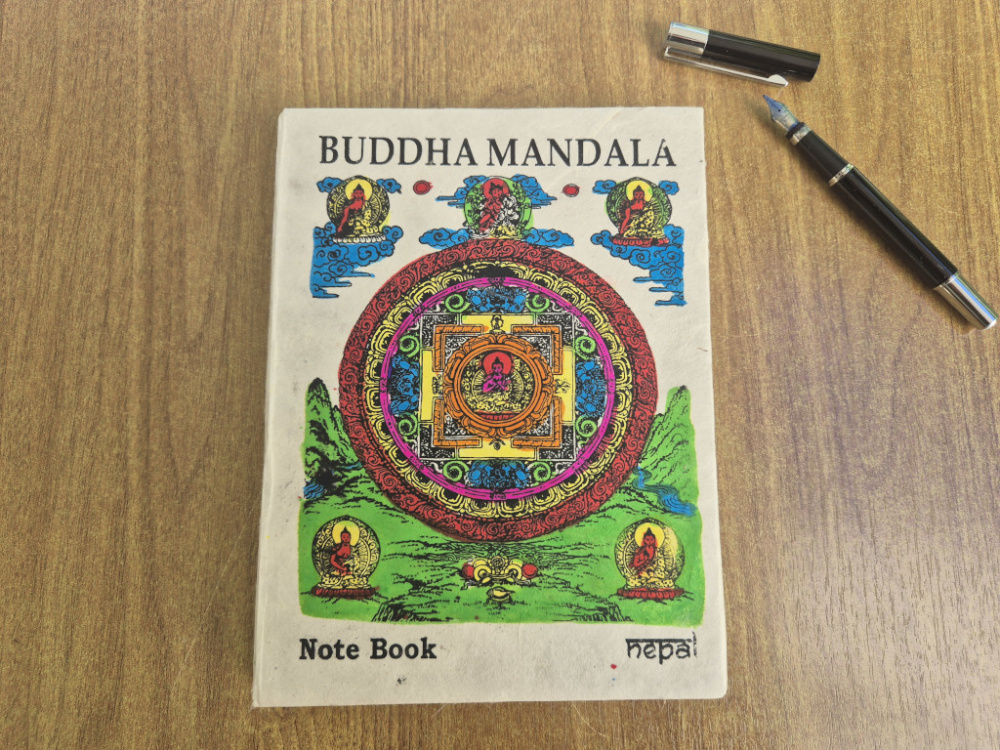 Handgefertigtes Lokta-Notizbuch mit Buddha-Mandala aus Nepal