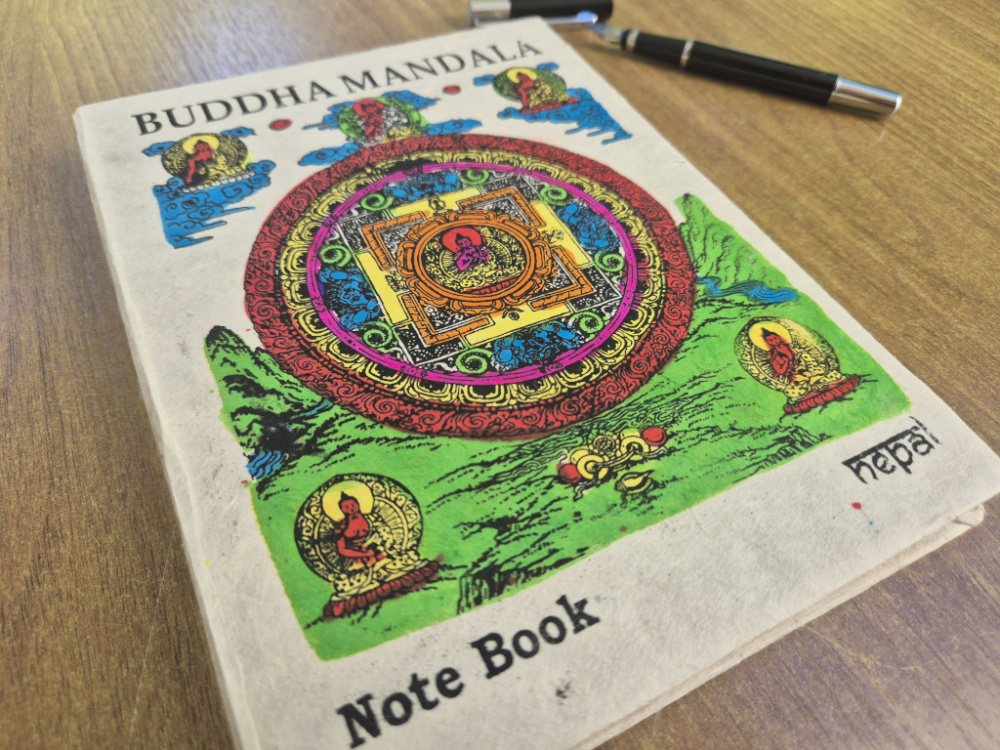Preview: Handgefertigtes Lokta-Notizbuch mit Buddha-Mandala aus Nepal