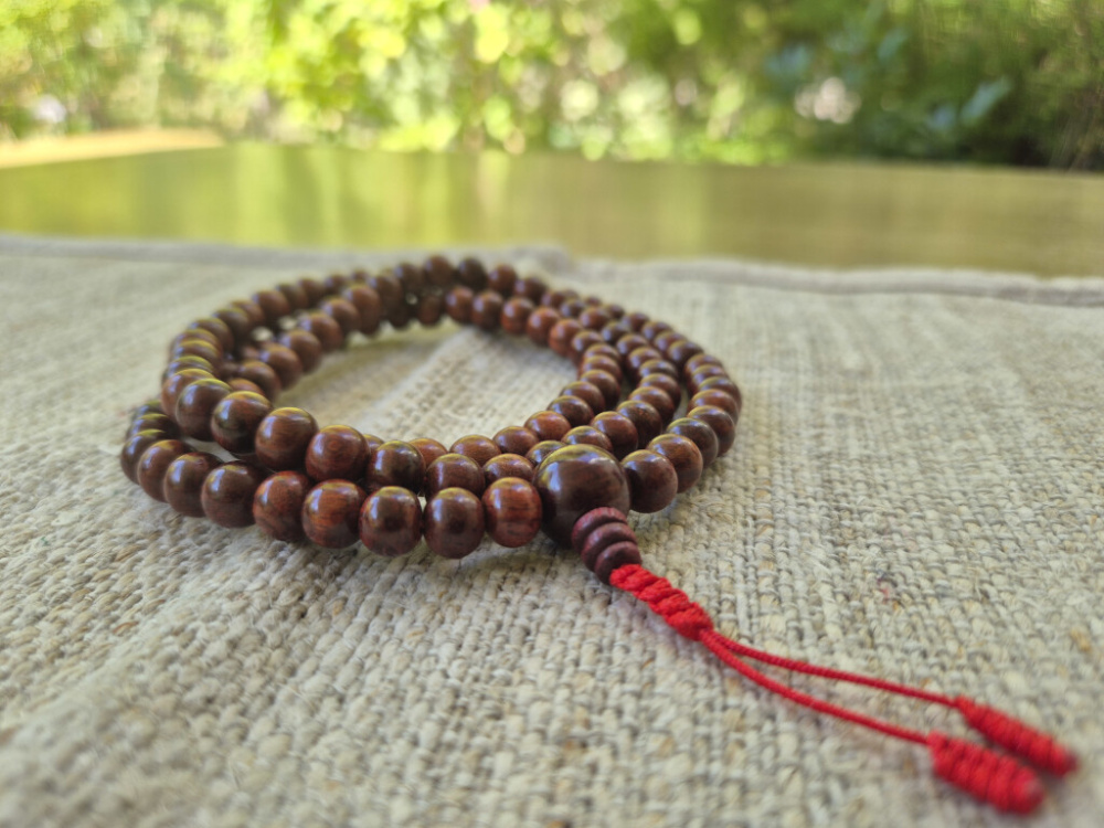 Rosenholz Mala-Gebetskette mit 108+1 Perlen, handgefertigt in Nepal