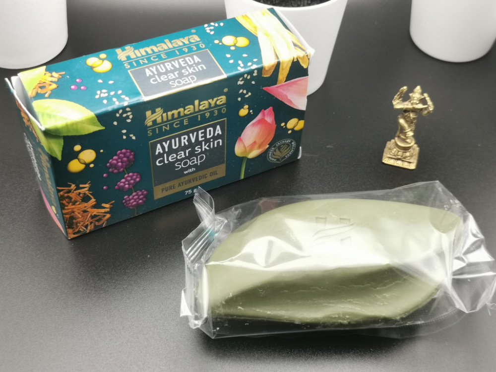 Himalaya Ayurveda Seife Clear Skin | Pflanzliche Pflege | 75 g