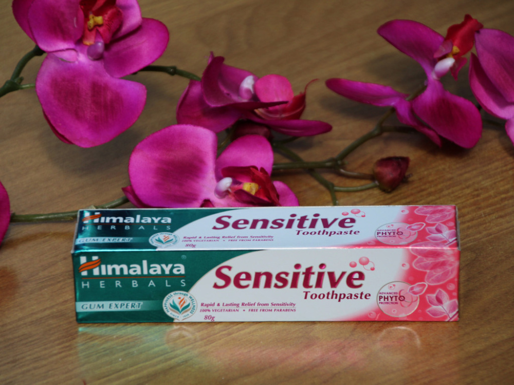 Preview: Ayurveda Zahnpasta Sensitive | 80g, Himalaya™