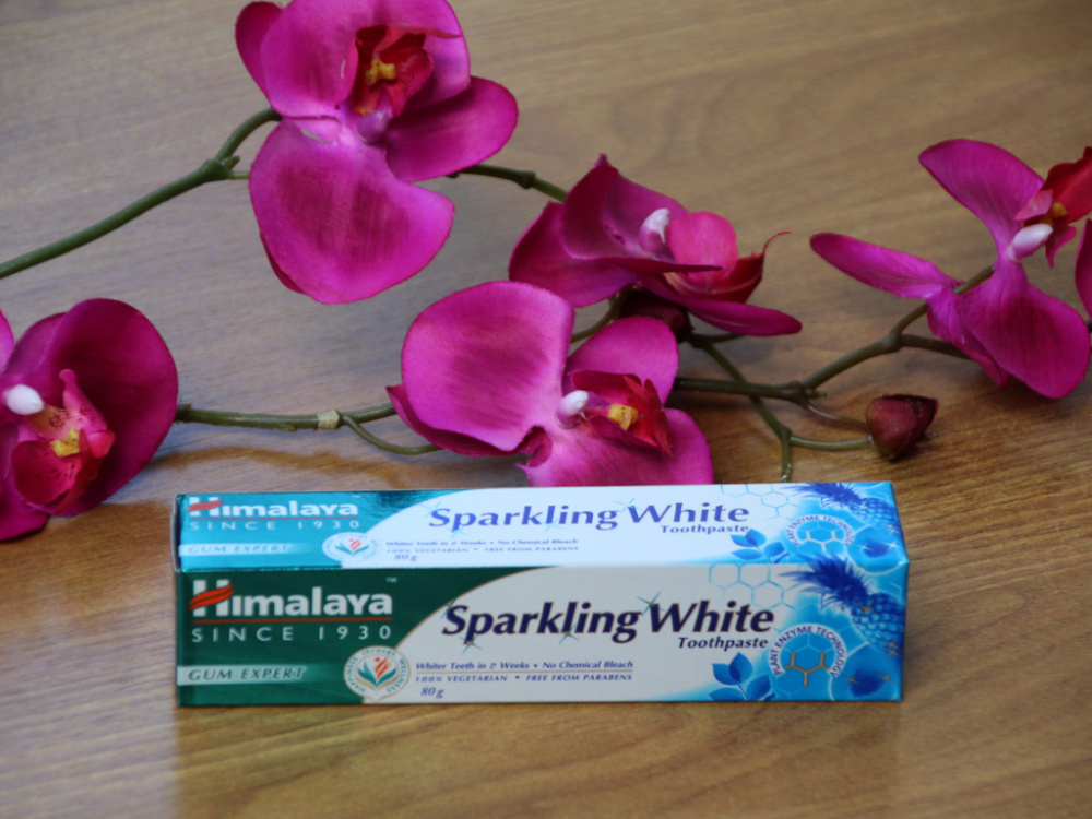 Preview: Ayurveda Zahnpasta Sparkling White | 80g, Himalaya™