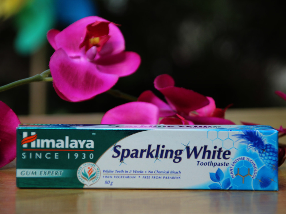 Ayurveda Zahnpasta Sparkling White | 80g, Himalaya™