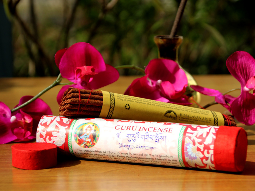 Guru Rinpoche Räucherstäbchen – handgerollt in Nepal, 100 % natürlich, ohne Holzträger
