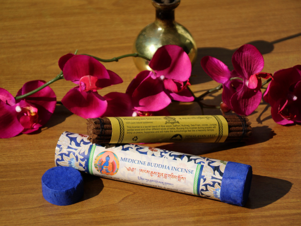 Preview: Medicine Buddha Räucherstäbchen – handgerollt in Nepal, 100 % natürlich, ohne Holzträger