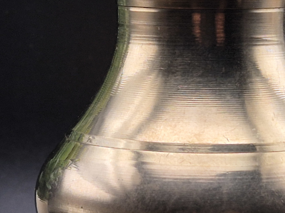 Preview: Lota aus Messing | Traditionelles Ritual- & Wassergefäß aus Nepal | ca. 8 cm