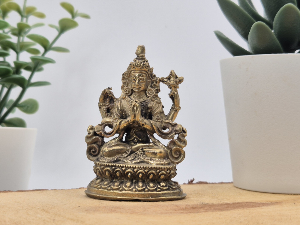Chenrezig / Avalokiteshvara aus Messing | Mini Statue | ca. 5,8 cm | Handgefertigt in Nepal