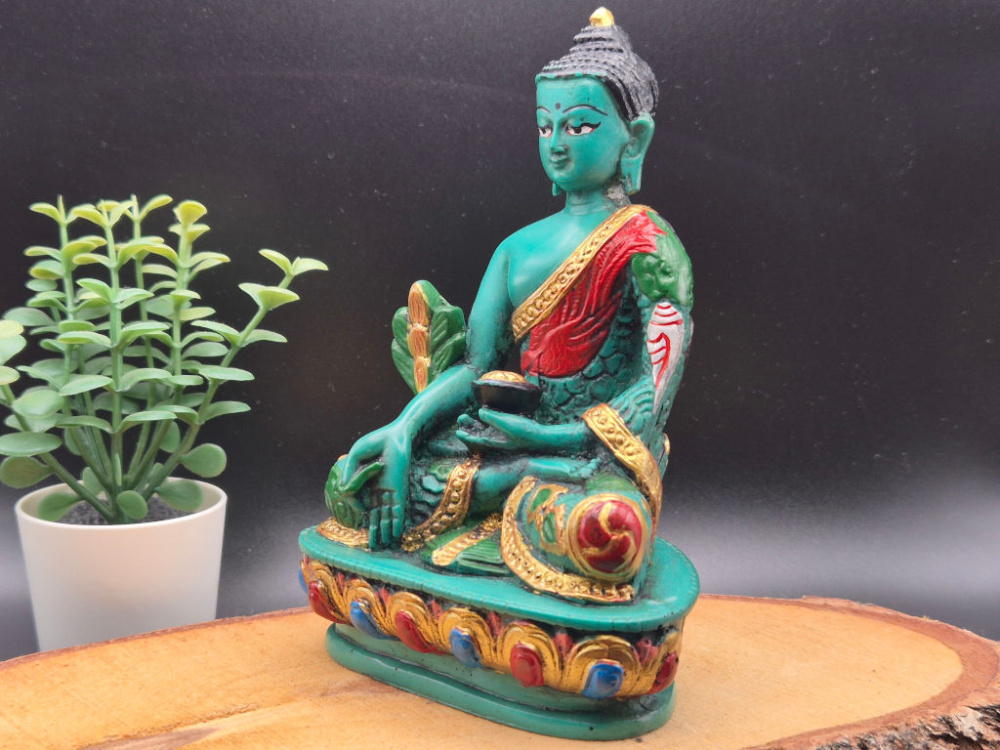 Handbemalte Medizin Buddha Statue aus Resin aus Nepal mit Heilpflanze und Almosenschale