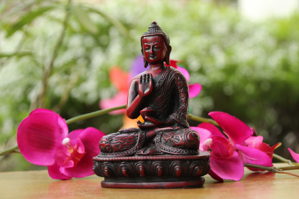 Beschützer Buddha aus Resin (Gießharz; 13,5cm)