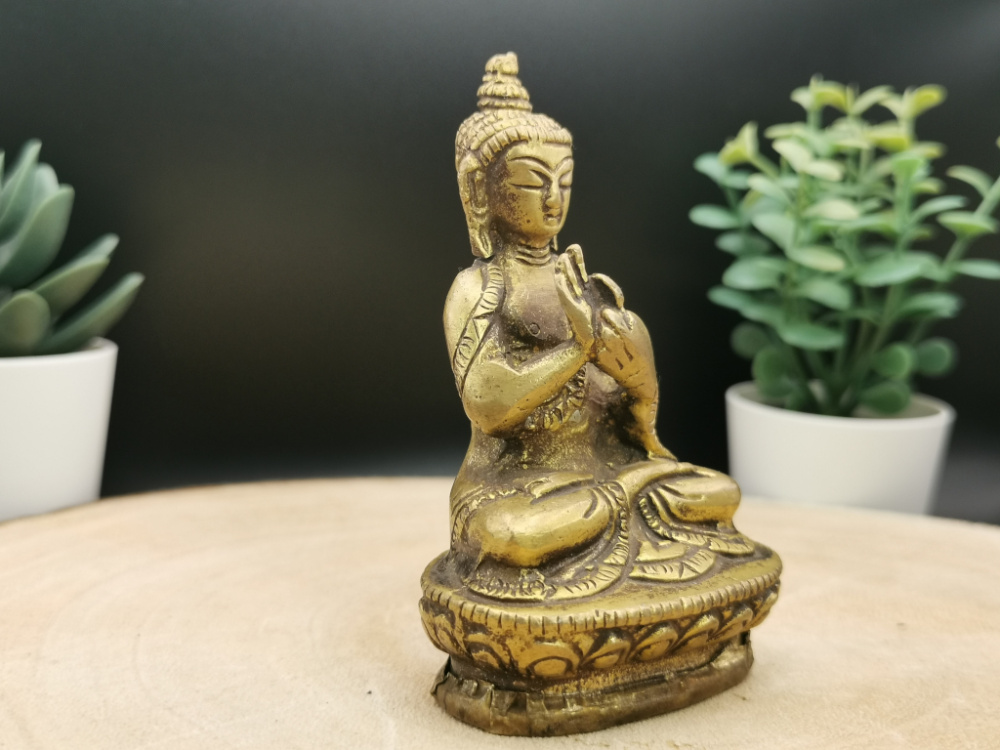 Preview: Kleiner Vairocana Buddha aus Messing | matt | 8cm