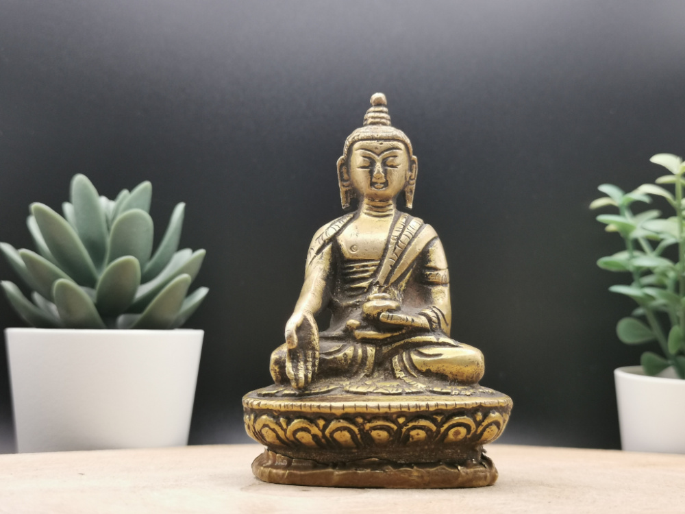 Preview: Kleiner Segnender Buddha Shakyamuni aus Messing | ca. 8cm, ca. 240g