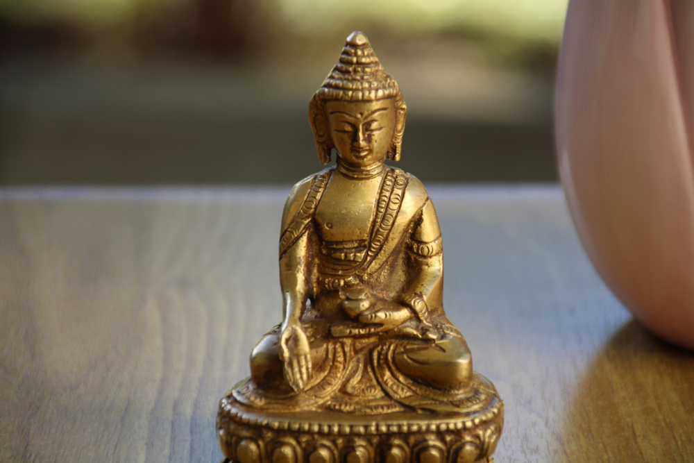 Segnender Buddha Shakyamuni aus Messing | ca. 10cm, ca. 400g