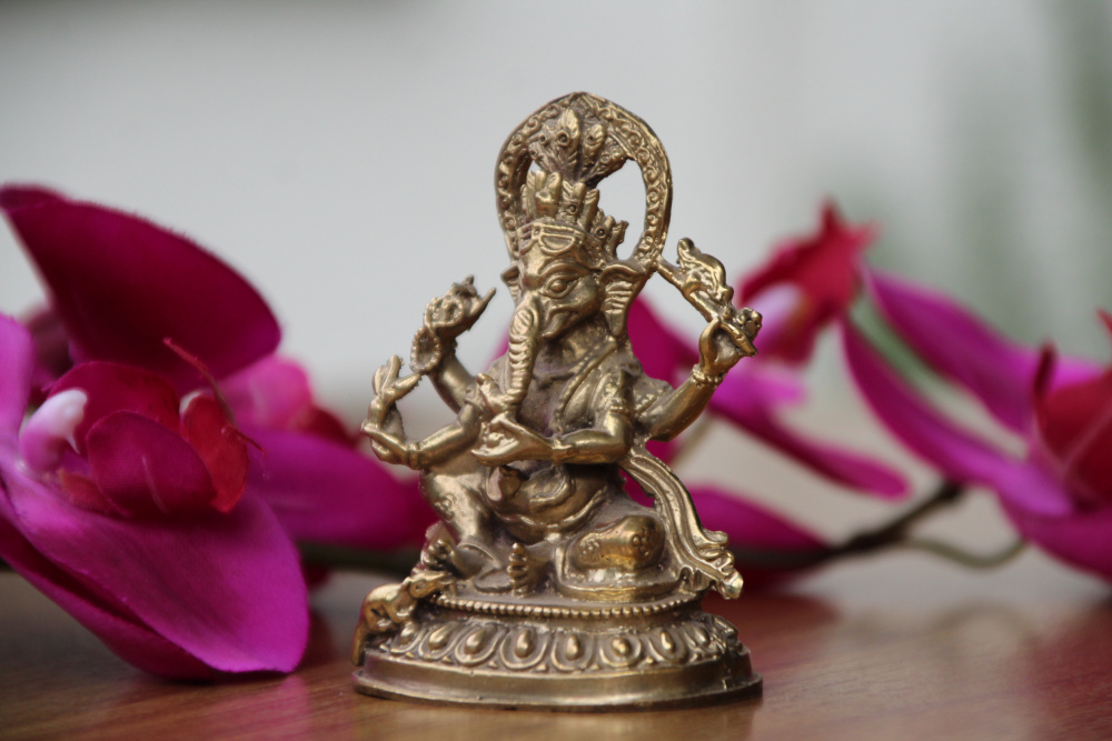 Ganesh Figur aus Messing – handgefertigt in Nepal | 7 cm | Nepalesischer Stil