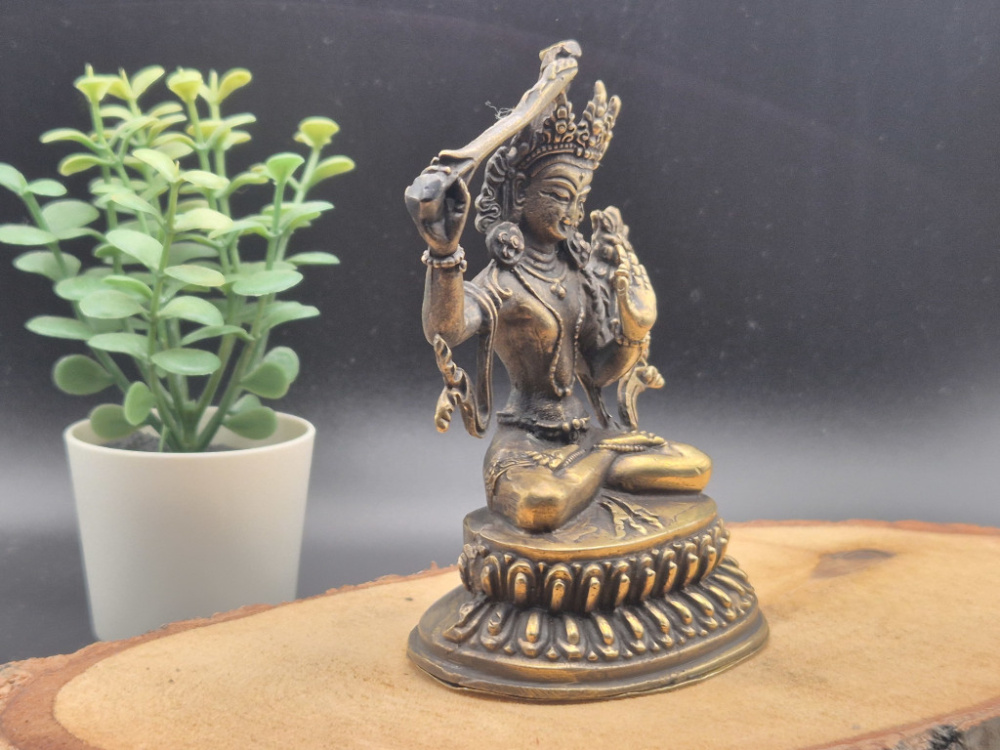 Preview: Manjushri – Bodhisattva der Weisheit | Messing in antiker Optik | ca. 10 cm