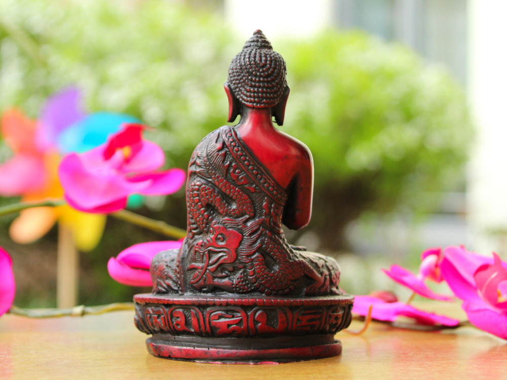 Beschützer Buddha Statue aus Resin mit Abhaya Mudra