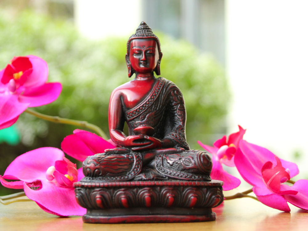 Meditierender Buddha aus Resin mit Dhyana Mudra
