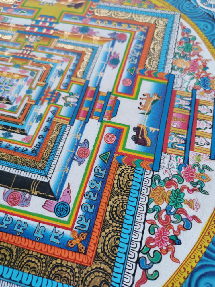 Preview: Handgemaltes Kalachakra-Mandala von Urgen Lama aus Kathmandu, mit echtem Gold veredelt.