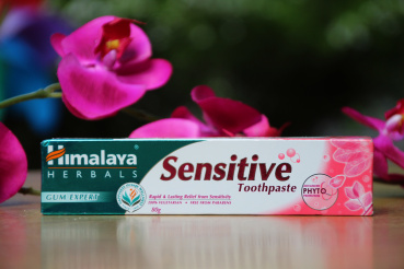 Ayurveda Zahnpasta Sensitive (80g, Himalaya Herbals)