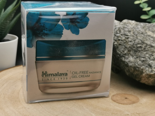 Oil-Free Radiance Gel Cream | 50g Premium Creme, Himalaya™