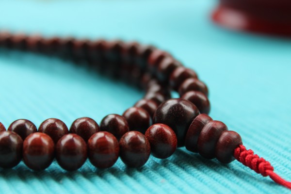 Rosenholz Mala-Gebetskette (108+1 Perlen, hochwertig)