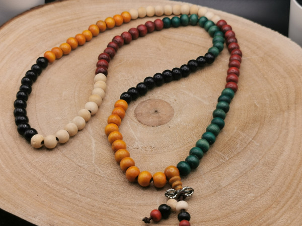 Holz Mala-Kette mit Anhänger "Dorje" | 108+1 Perlen, mehrfarbig