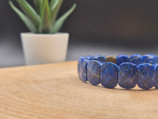 Lapislazuli Armband mit abgerundeten Rechteckperlen | Handgemacht | Elastisch