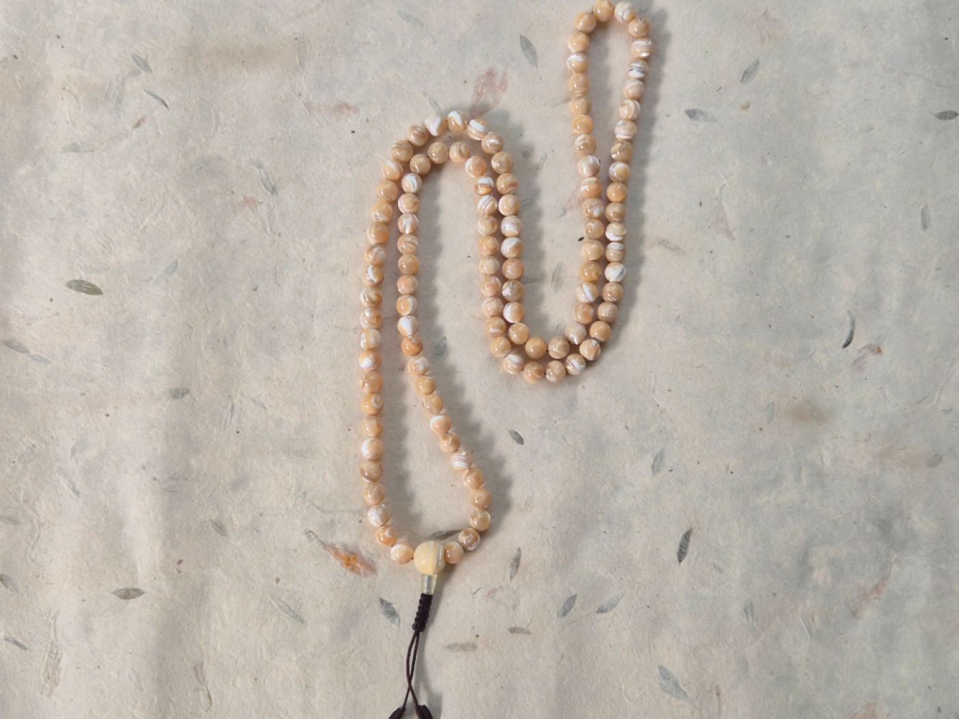 Perlmutt-Mala aus Nepal - Dharmapala