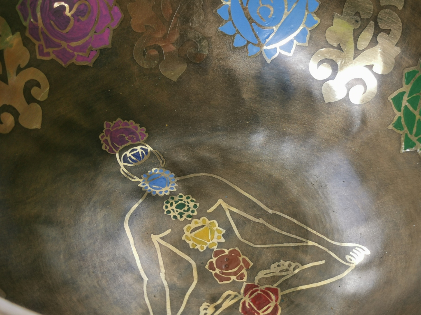 Yoga & Chakra Klangschale mit Mantra – handverziertes Klanginstrument aus Nepal