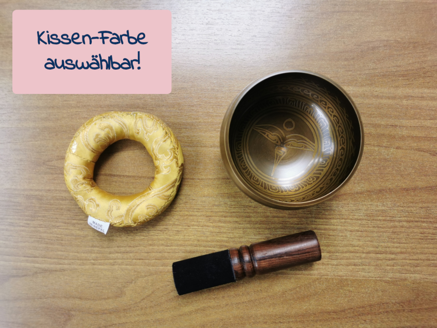 Klangschale mit Mantra Zeichen | ca. 340g / 10cm / gegossen / Kissen-Farbe wählbar