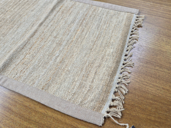 Tischset aus Hanfgewebe – handgefertigt von Local Women’s Handicrafts in Nepal