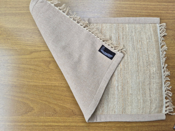 Tischset aus recycelten Saris & Baumwolle – handgewebt von Local Women’s Handicrafts in Nepal