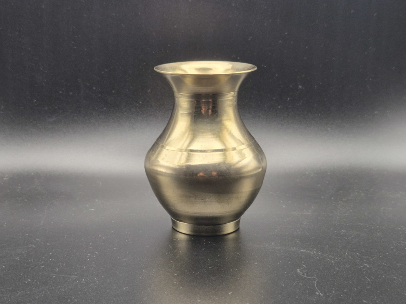 Lota aus Messing | Traditionelles Ritual- & Wassergefäß aus Nepal | ca. 8 cm
