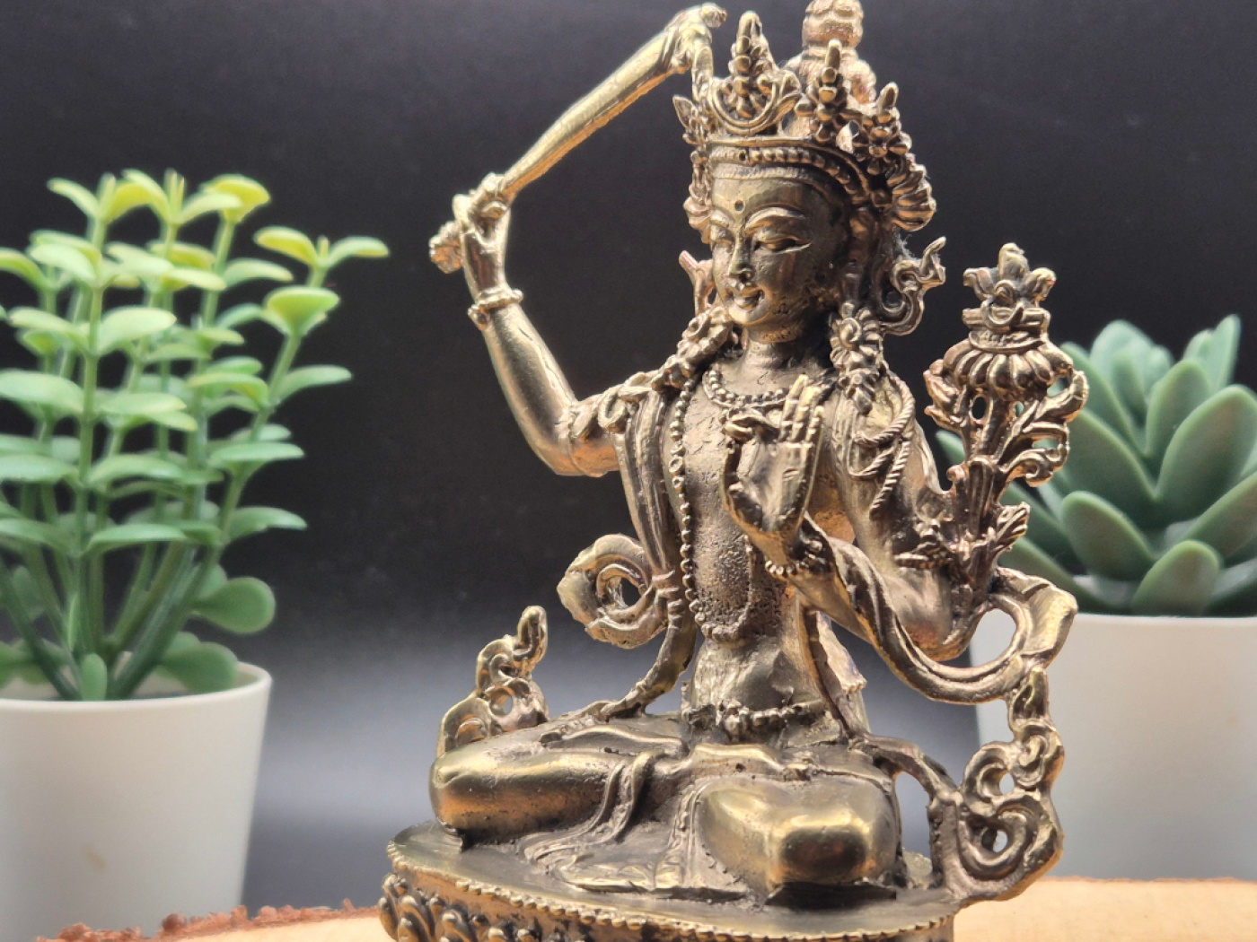 Manjushri Figur aus Messing in goldener Optik | 11cm; ca.370g