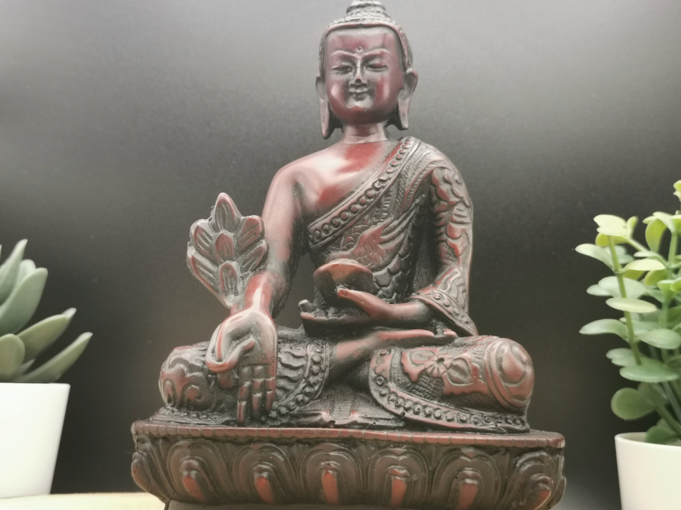 Medizin Buddha aus Resin (Gießharz; ca. 13cm)