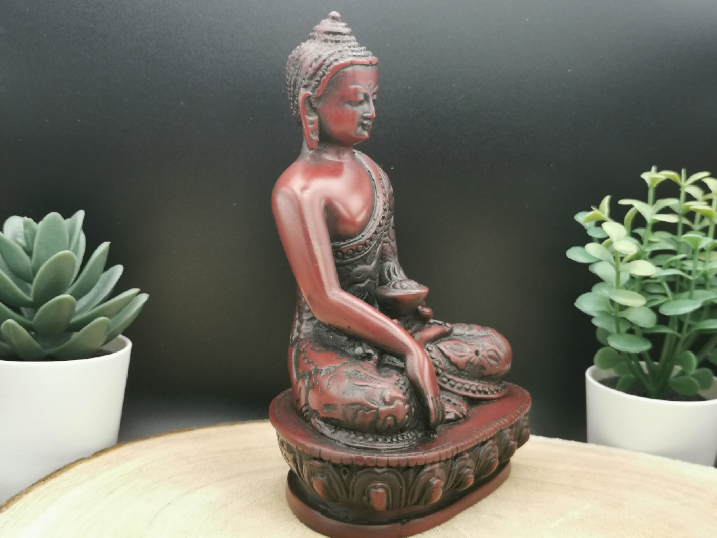 Erdender Buddha aus Resin | Gießharz | ca. 13cm